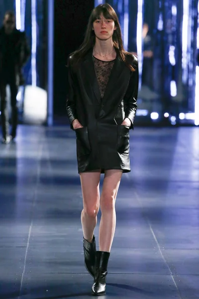 Look 5